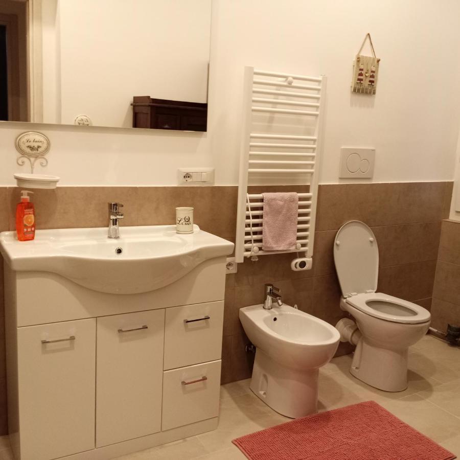 La Corte Di Paola 1 E 2 * Génova